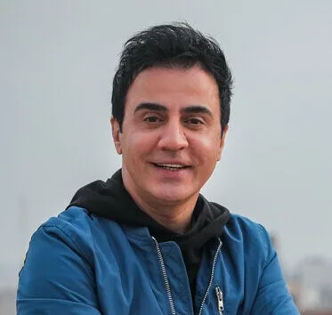 ورودی پرتره کلاژ سیاه و سفید داریوش فرضیایی