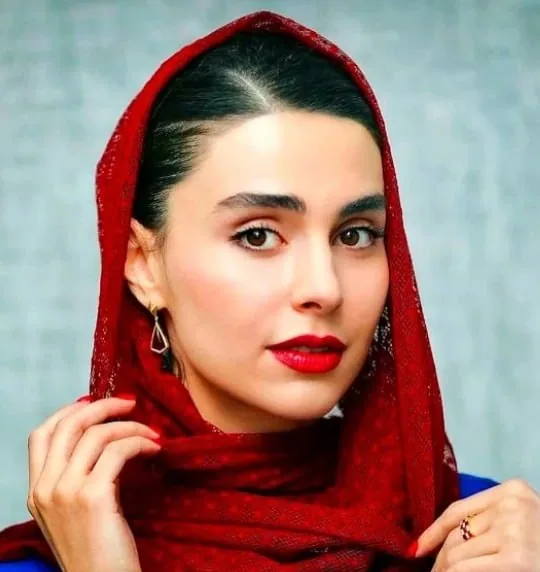 تبدیل عکس به پرتره واقعی دهه ۱۹۸۰ — ورودی 1